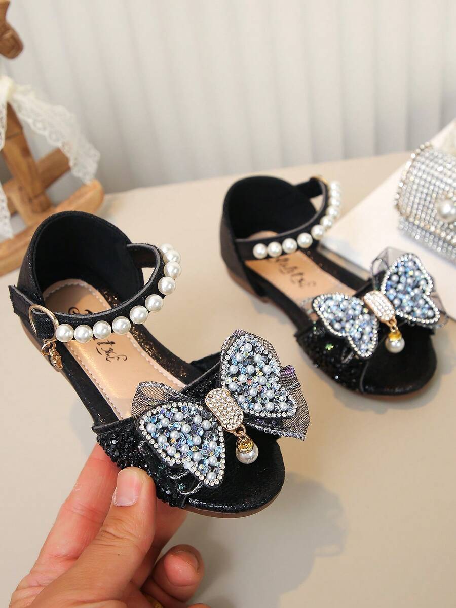 Girls' Princess Style Flat Sandals With Pearl, Bow, And Rhinestone Decor, Versatile For Daily, School, Party, Beach, Holiday - Black - View 1