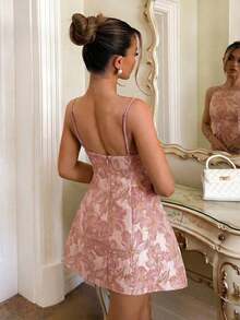 Vestido de mujer sin tirantes con decoración jacquard y floral 3D, vestido de té de lujo para banquetes y fiestas, vestido de princesa francés elegante con espalda descubierta y recortes, sexy y elegante para verano - Rosa - Ver 2