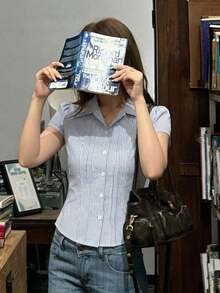 Blusa blanca de manga corta ajustada con cuello para mujer - Azul y blanco - Ver 4