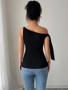 Camiseta de mujer de unicolor elegante con hombros oblicuos y nudo, para verano - Negro - Ver 2