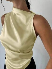 Camisa beige sin mangas con cuello con volantes y bajo curvo, una prenda esencial para la oficina y el tránsito diario para mujeres - Champán - Ver 5