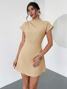 Vestido mini de línea A con cintura fruncida de unicolor, estilo de oficina para el verano - Caqui - Ver 5