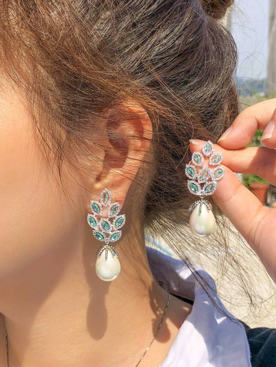 1 Đôi bông tai ngọc trai dáng dài hình lá lớn đính đá Cubic Zirconia màu xanh lá cây sang trọng dành cho nữ, thích hợp cho đám cưới, tiệc tùng, trang sức cô dâu.