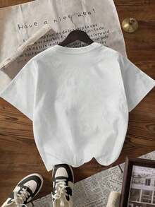 Camiseta de manga corta para mujer. Camiseta blanca de manga corta con cuello redondo para mujer, con diseño gráfico único de flores y letras, top casual de punto con elasticidad media para el verano. - Blanco - Ver 2