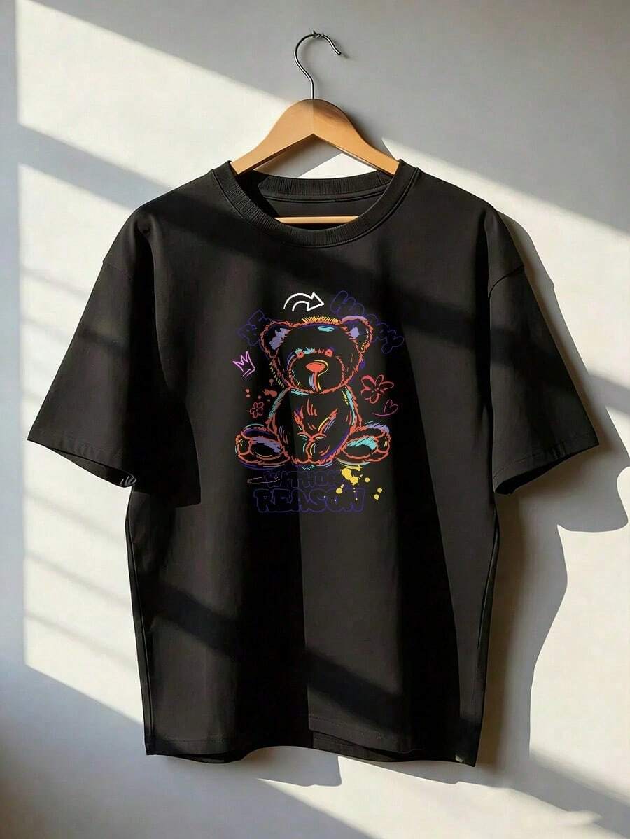 T-Shirt With Graffiti-Style Teddy Bear And "Be Happy" Text, Short-Sleeve T-Shirt For Spring/Summer 2026, Made In Mexico, 180 Grams. Cartoon Print, Couple Design, Suitable For Indoor Or Outdoor Wear. Crew Neck, Unisex, Ideal For The Office And Leisure. One-Pack. - BK-P631577SLNDXZGY498 - 查看 1