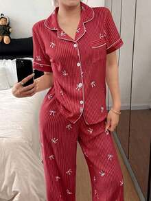 Conjunto de pijama para mujer con estampado de lazo a rayas en rosa, de manga corta y cuello solapa - Rojo - Ver 7