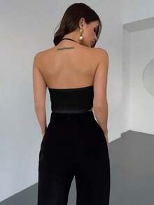 Top de cuello halter para fiesta sin espalda con fornteras drapeadas y diseño sólido - Negro - Ver 2