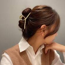1个女士简约金属大号发爪夹，优雅发爪发型配饰，适合盘发，适合度假、居家和通勤。 - 金色 - 查看 2