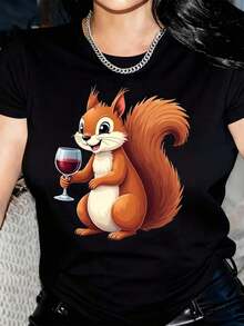 New Arrivals For Summer. Women's T-Shirt With A Fun Squirrel Holding A Wine Glass Design - Soft, Casual Crew Neck, Short Sleeves, Lightweight And Breathable, Perfect For Casual Outfits, Fun Graphic Tee, Comfortable Fit. Blouse, Shirt > Beautiful. - 黑色 - 查看 6