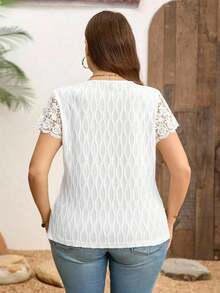 Clasi Blusas de verano para mujer de talla grande, blusa elegante, camiseta blanca, camiseta de punto jacquard, camiseta con encaje en contraste - Blanco - Ver 2