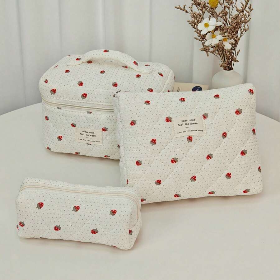 Stylish Quilted Strawberry Dot Design Makeup Pouch, A Fashionable And Portable Storage Solution. This Multifunctional Bag Offers Ample Space For Travel Essentials, Including Toiletries, A Tote For Your Phone, And Compartments For Coins And Small Items - Multicolor - View 1