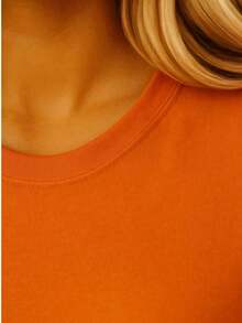 Free Shipping, Local Delivery In Mexico, Delivery In 4 Days. Short-Sleeved T-Shirt With Pencil Print, Round Neck, Women's T-Shirts, Printed Blouses For Women. - 橘色 - 查看 2