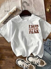 Short-Sleeved T-Shirt With Round Neck And Inspirational Print In English: "Faith Over Fear" - White 1 - View 3