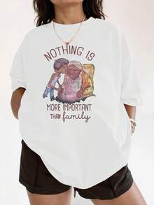 Illustration Showing A Tender Moment Between A Grandmother And Her Grandson, Representing Family Love And The Value Of Being Together In Daily Life. Comfortable And Soft Women's T-Shirt, Ideal For Casual Wear. - 白色 - 查看 6