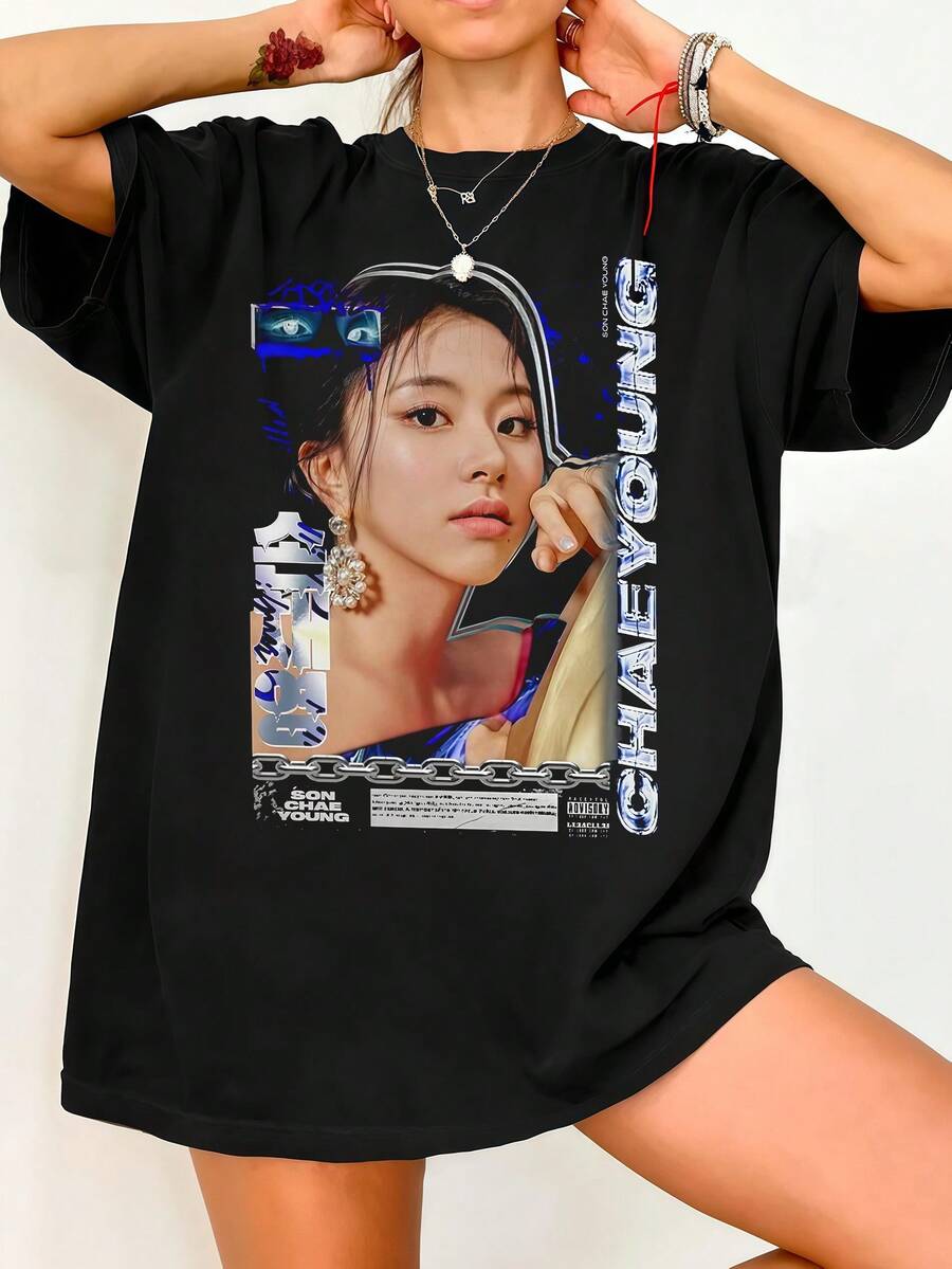 CHAEYOUNG TWIC.E, K-Pop Vintage Style T-Shirt Gift, TWIC.E Korean Group T-Shirt, K-Pop Music T-Shirt. Vintage Graphic Print Casual Black Cotton Short Sleeve T-Shirt - 黑色 - 查看 1
