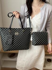 Bộ 3 túi tote in chữ M, có chi tiết logo kim loại, chất liệu giả da và vải bố, thiết kế miệng túi mở, phong cách thường ngày, túi đeo vai cỡ lớn kèm ví nhỏ và ví đựng tiền xu dành cho nữ. - màu đen - Xem 3
