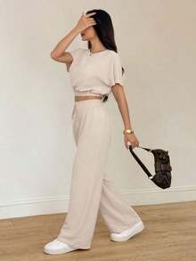 Conjunto de dos piezas con top corto de manga murciélago y pantalones con cordón en la cintura, de tela texturizada.Conjunto de dos piezas casual, cómodo y para tallas altas para mujeres. - Albaricoque - Ver 8