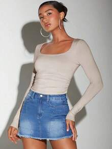 Camiseta crop de cuello cuadrado fruncido lateral - Blanco 2 - Ver 1