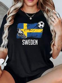 Swedish Flag With Soccer Ball And Shoe Symbolizing Sporting Passion, Love For The Game And National Pride. Comfortable Casual Women's T-Shirt For Soccer Fans. - 黑色 - 查看 8