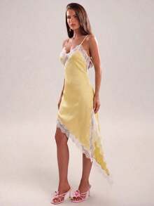 Vestido corto de verano para mujer, elegante, con contraste de color, parches de encaje, bajo asimétrico y espalda descubierta - Amarillo - Ver 3