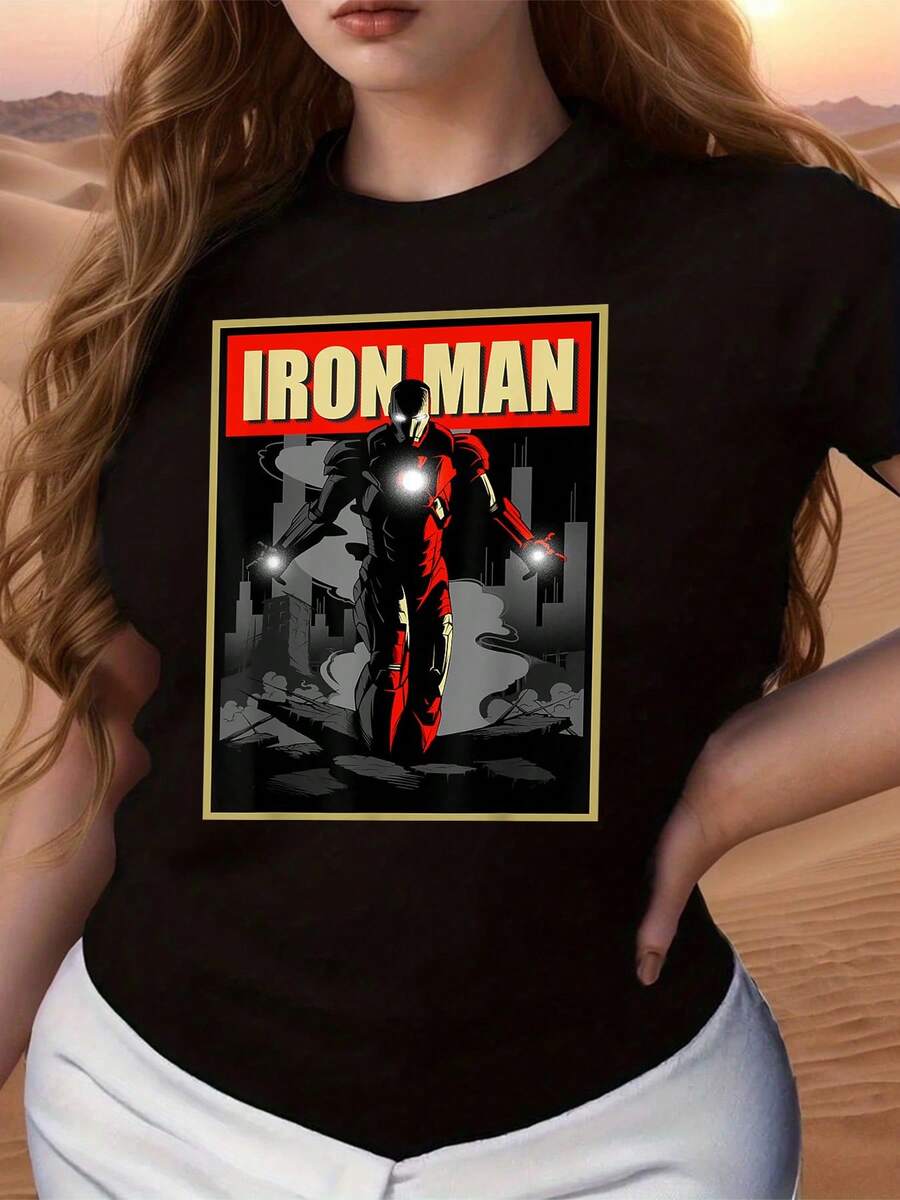 Figure Advancing Through Ruins With A Bright Light On His Chest, A Symbol Of Strength And Determination. Comfortable Women's T-Shirt, Ideal For Everyday Wear And Lovers Of Epic Heroes. - 黑色 - 查看 1