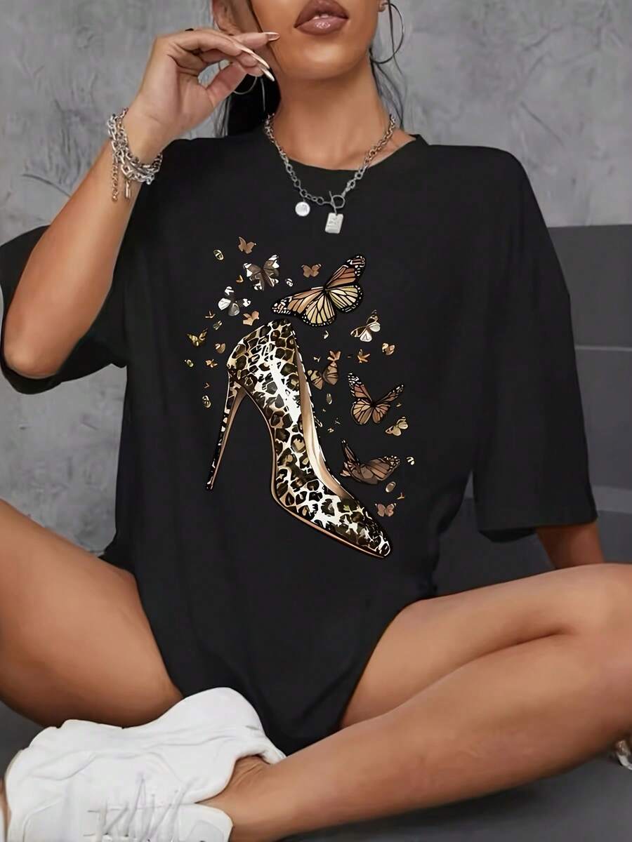 1 pza Playera de Manga Corta para Mujer Talla Extra, Cuello Redondo Casual, Estampado Geométrico de Tacón Alto y Mariposa, Tejido de Punto de Poliéster con Diseño Asimétrico, Elástico Medio, Colección Primavera/Verano - Negro - Ver 1