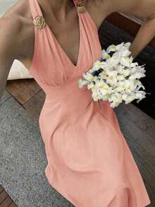 Vestido midi elegante sin mangas con decoración floral 3D de metal y plisados para mujer - Rosa - Ver 6