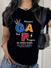 Símbolos coloridos de letras G A P representan fe esperanza y poder espiritual con una corona y un rayo evocando la fuerza divina en momentos de oración camiseta de mujer moderna y cómoda para uso diario - Negro - Ver 1