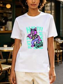 Women's T-Shirt: Ladies' White Summer T-Shirt, Modern Hip-Hop Style, Pink Rap Style Cat Print, Vibrant Purple Singing Cat, Neon Green Portable Speaker, Vintage Gold Chain, Urban Graffiti Art Style, Musical Performance Theme, Fashionable Aesthetic Top For Casual Parties And Concerts. - 白色 - 查看 4