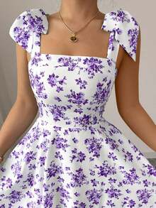 Nuevo vestido de línea A con lazo en el hombro y cintura, estampado floral diminuto, elegante y casual para vacaciones, con silueta favorecedora - Morado - Ver 7