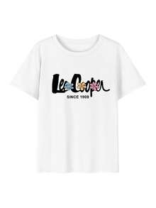 This Women's Short-Sleeved, Crew-Neck T-Shirt With A Relaxed Fit Is Perfect For Summer And Features A Fun And Stylish "" Floral Print. Ideal For Holidays, The Office, Outings, Everyday Wear, Dates, Parties, Meetings, And Urban Looks. A Versatile Piece With A Casual And Sporty Style, It Also Makes A Great Gift For Any Occasion. - 白色 - 查看 2