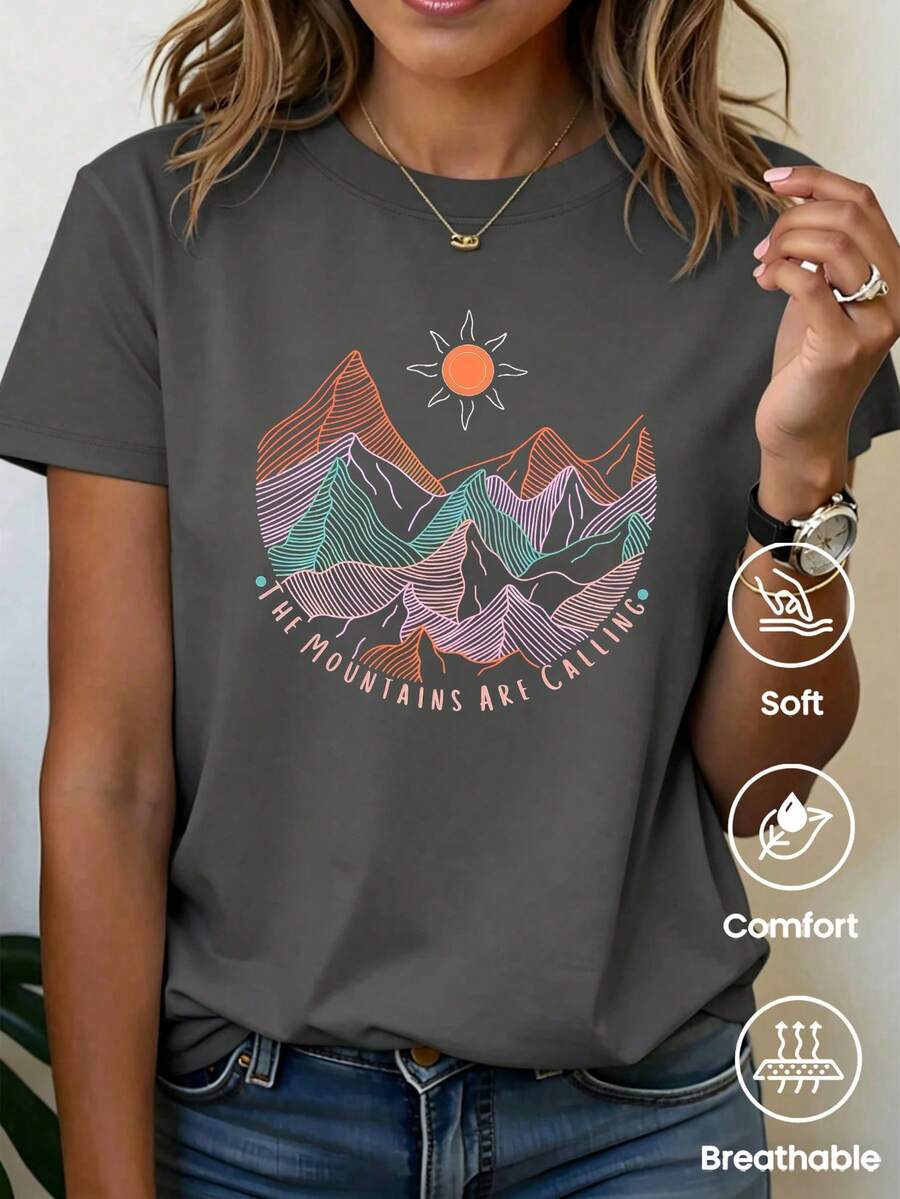 This Relaxed-Fit, Crew-Neck, Short-Sleeved T-Shirt Is Perfect For Summer. It Features A Fun, Retro Y2K Design With Colorful Stripes And Mountain And Sun Prints. Ideal For Vacations, The Office, Outings, Everyday Wear, Dates, Parties, Meetings, And Urban Looks. A Versatile Casual And Sporty Piece, It Makes A Great Gift For Any Occasion. - 深灰色 - 查看 1