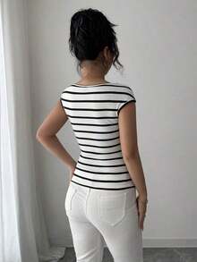Camiseta de punto de rayas ajustada, estilo minimalista francés, top casual de manga corta, ideal para fiestas, primavera/verano - Blanco y Negro - Ver 2