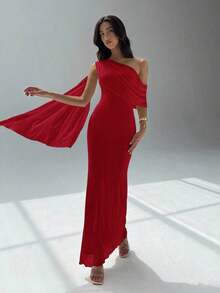 Vestido de mujer de unicolor con hombros asimétricos - Rojo - Ver 4