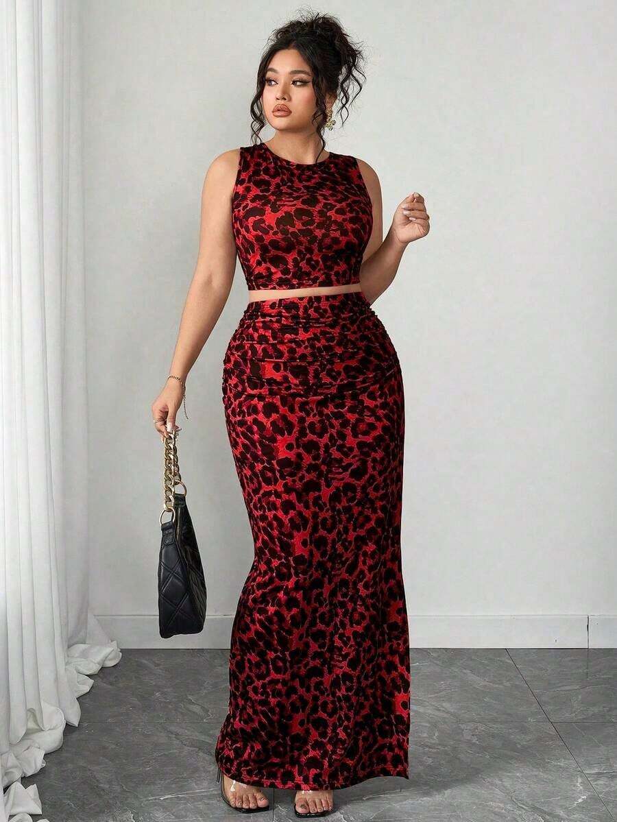 Conjunto de dos piezas de top de tirantes y falda con estampado de leopardo talla grande, sexy pero apropiado para el uso diario y el transporte - Rojo - Ver 1