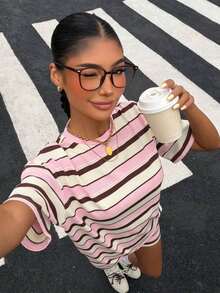 2026   Set de 2 piezas de outfit casual de camiseta de manga corta a rayas negras y blancas con pantalones cortos - Rosa 3 - Ver 4