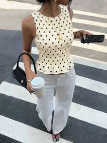 Blusa de lunares elegante y lujosa, blusa de verano azul elegante con fruncidos para mujeres, conjunto sexy con volantes y dobladillo fruncido, top corto sin mangas para vacaciones y playa, camisa de lunares con textura de moda - Albaricoque - Ver 3