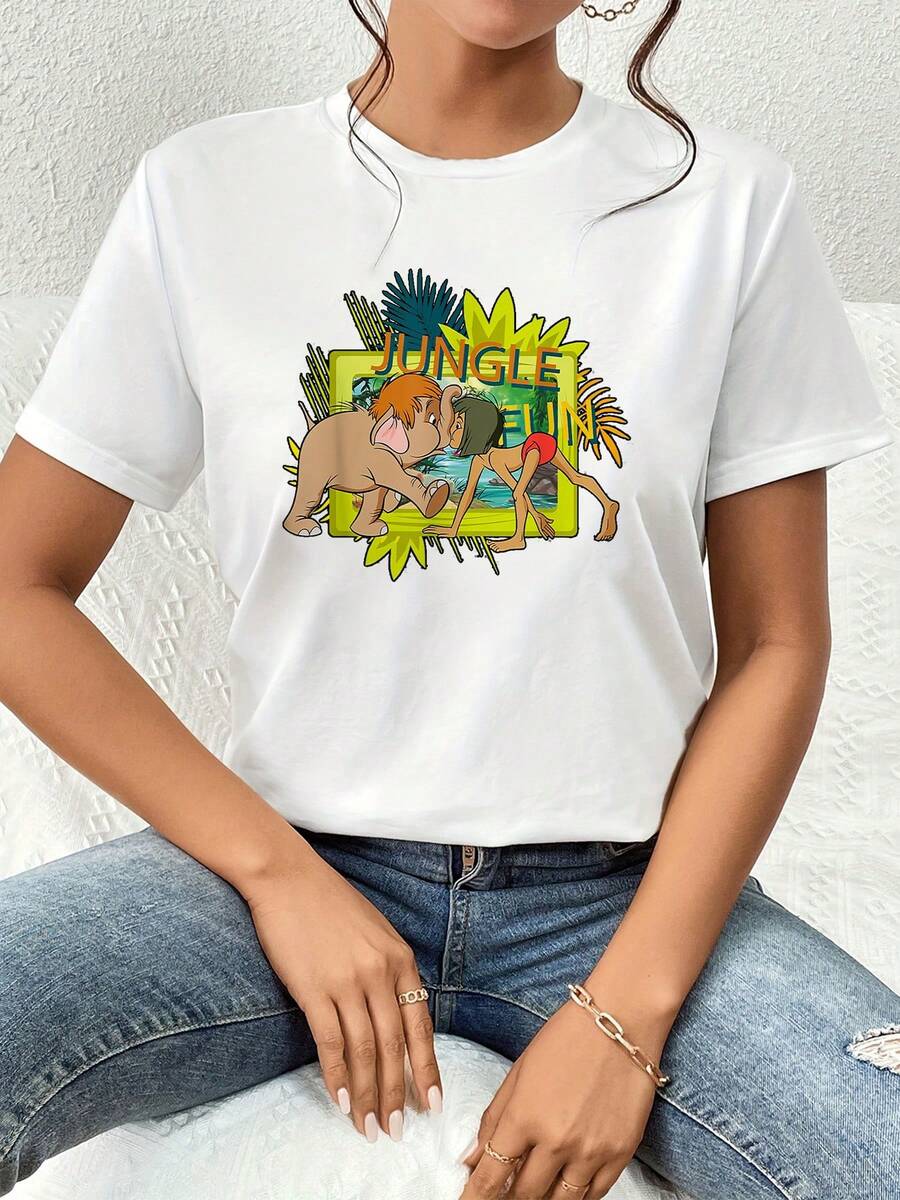 Encuentro amistoso entre un niño y un elefante en un entorno de selva lleno de energía tropical y aventura mostrando la conexión entre naturaleza y amistad camiseta de mujer casual cómoda para uso diario - Blanco - Ver 1