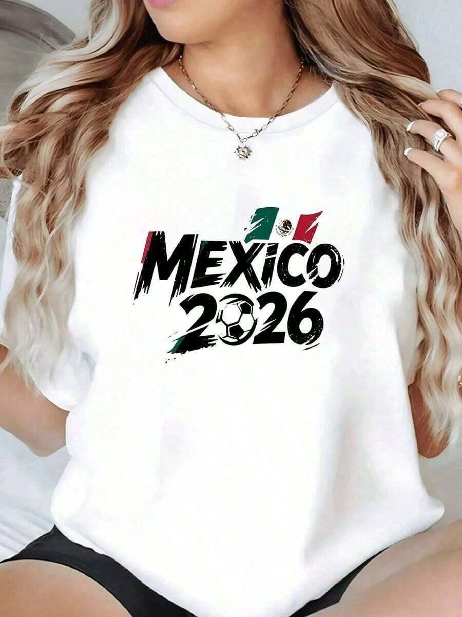 Simple And Versatile Design. 100% Cotton. Mexican Flag Waving Above The Name Mexico In Homage To National Pride And Passion For Football. Soft And Comfortable Women's T-Shirt, Ideal For Everyday Wear. - 白色 - 查看 1