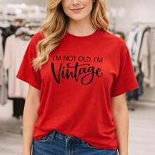 Camiseta de Algodón con Estampado Vintage "No Soy Vieja, Soy Clásica" para Mujer, Talla Grande, Corte Holgado, Manga Corta, Cuello Redondo, para Uso Diario Casual, Camiseta Básica Suave y Transpirable, Camiseta con Gráficos Vintage para Mujer, Adecuada para primavera, verano y otoño. - Rojo - Ver 1