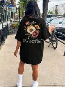 Plus Size Short-Sleeved T-Shirt With Round Neck, Dropped Shoulders And  Face Print - 3 - 查看 4