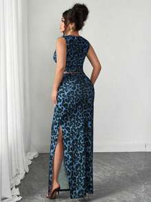 Conjunto de dos piezas de top de tirantes y falda con estampado de leopardo talla grande, sexy pero apropiado para el uso diario y el transporte - Azul - Ver 2