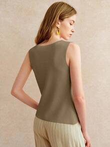 Knit Blouse – Round Neck, Front Buttons – Elegant And Minimalist Design – Perfect For Everyday Wear - 卡其色 - 查看 2