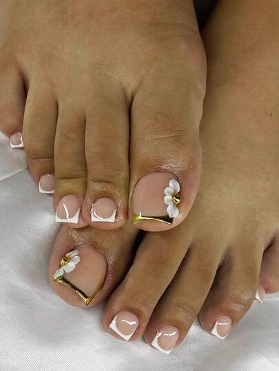 24 miếng dán móng tay viền vàng kiểu Pháp, thiết kế hoa 3D, bao gồm gel dẻo và dũa móng, đầu móng chân vuông ngắn màu hồng nude.
