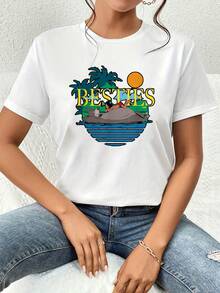 Ilustración de amistad entre un niño y un oso descansando bajo el sol entre palmeras simbolizando unión y momentos felices en la naturaleza camiseta de mujer  cómoda cuello redondo casual para verano - Blanco - Ver 6