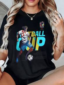 Jugadora de fútbol en acción representando la pasión deportiva con energía vibrante y colores intensos simbolizando fuerza y movimiento camiseta de mujer casual moderna cómoda para verano - Negro - Ver 8