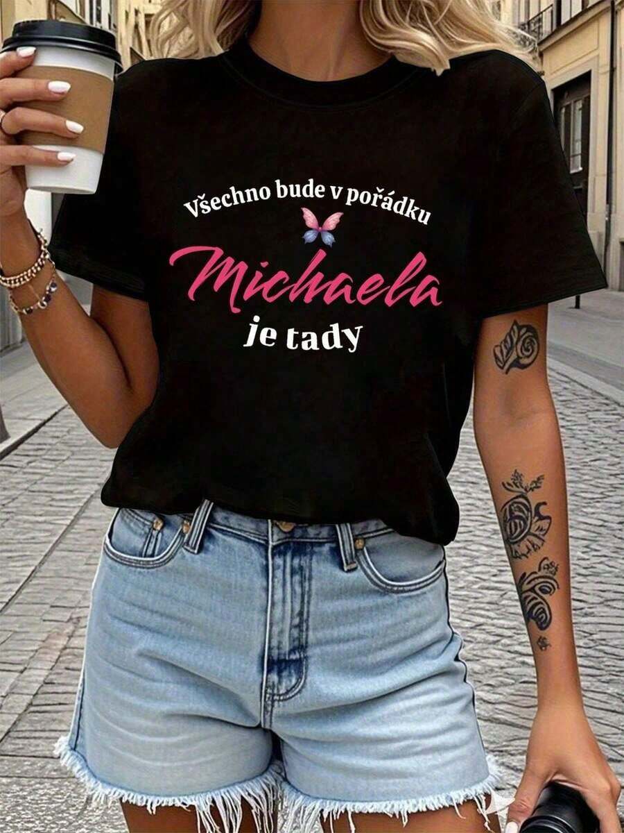 Plus Size Women's T-Shirt With Czech Print "Všechno Bude Pořádku" And "Michaela Je Tady" - Short Sleeve Crew Neck T-Shirt With Czech Letter Print, Casual Spring Summer Blouse For Czech Republic Fans - 黑色 - 查看 1