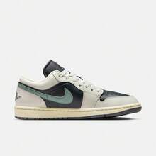Giày bóng rổ nữ WMNS AIR JORDAN 1 LOW, cổ thấp, DC0774-001 - Màu be - Xem 3