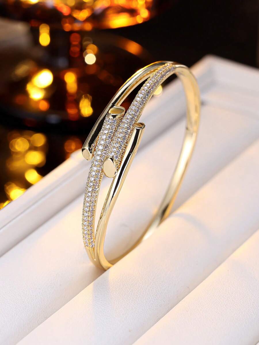 1 pezzo Bracciale rigido di lusso leggero alla moda con intarsio geometrico in zirconia, accessorio di gioielleria di alta gamma con design di nicchia, bracciale a cuffia aperto versatile per il pendolarismo - braccialetto - Visualizzare 1