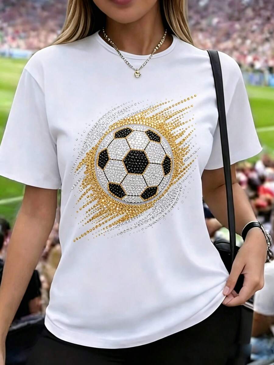Camiseta de mujer de manga corta, estampado 2D de balón de fútbol con pedrería, cola de estrella fugaz en dorado y plateado, diseño brillante de cristales, cuello redondo casual - Blanco - Ver 1
